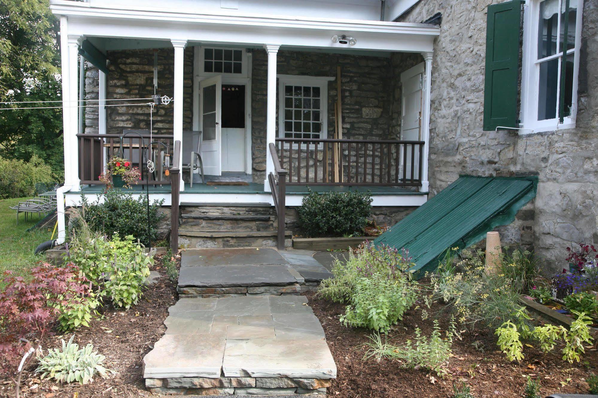 The Stone House Bed And Breakfast Hurley Exterior photo